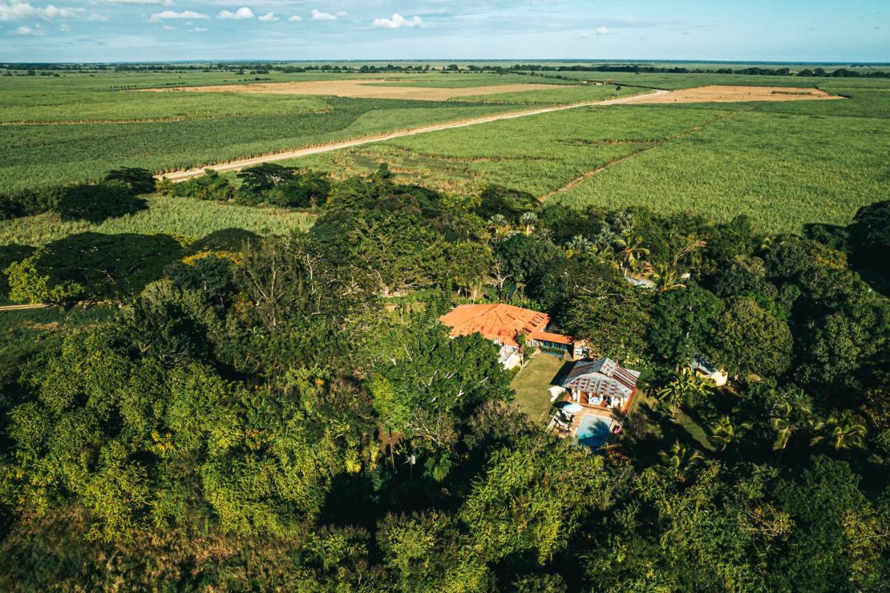イグエイ Campito Loving Bed & Breakfast エクステリア 写真